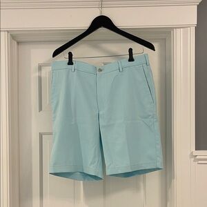 Men’s Peter Millar - Light Blue Shorts - size 34